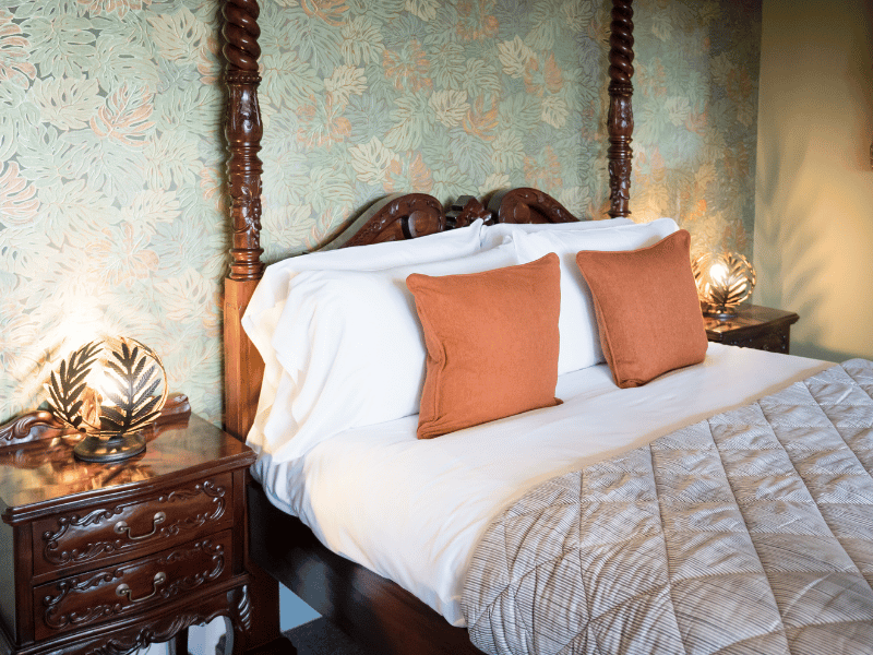 Tottington Manor Four Poster Suite with Jacuzzi Bath